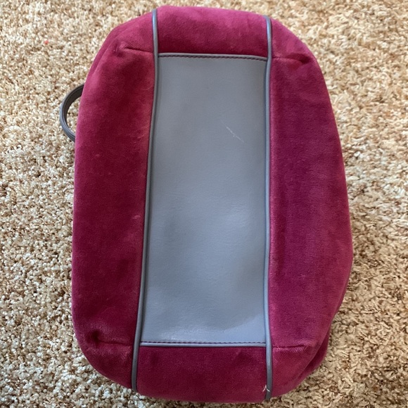 Juicy Couture Y2K 2000s “Juicy Is For Life” Velour Shoulder Bag - Picture 6 of 11